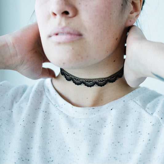 Thin Black Lace Choker